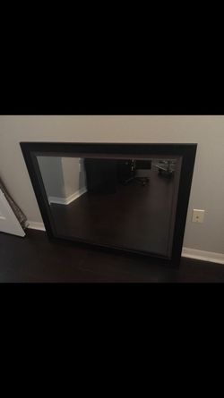 Black mirror like new 47x37