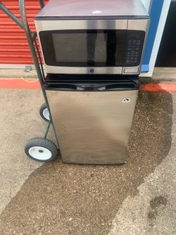 Mini fridge and microwave