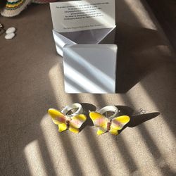 2 Porcelain Butterfly Rings 