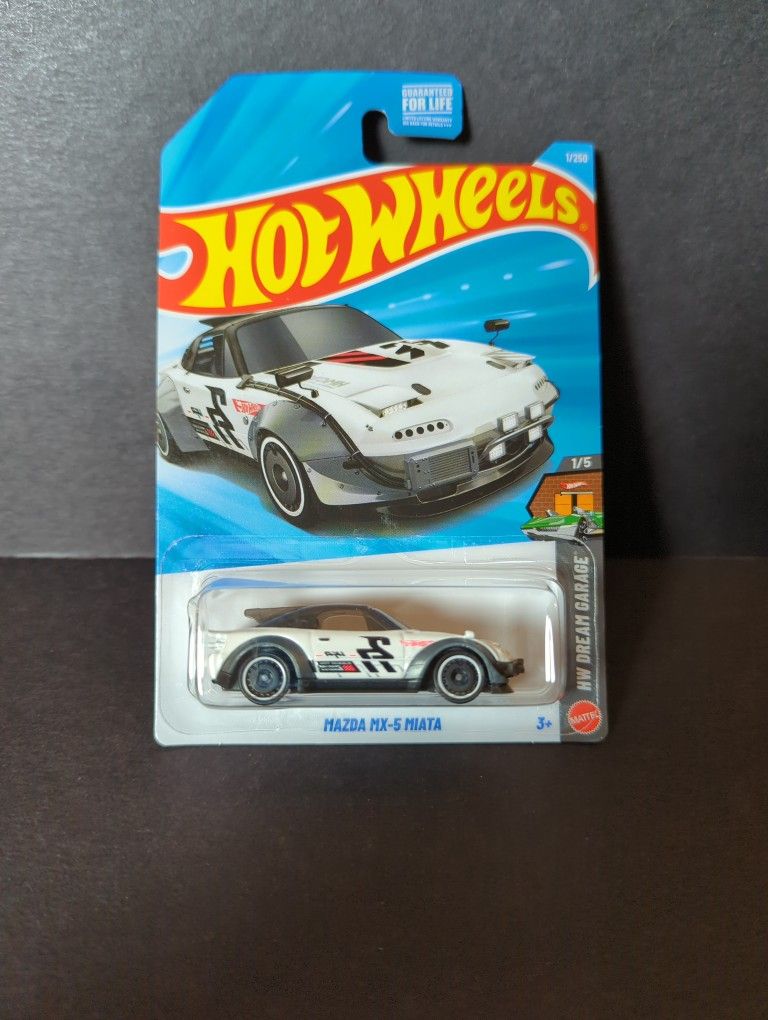Hot Wheels Dream Garage White Mazda MX-5 Miata