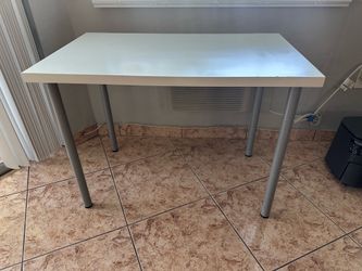 Mesa  (Table)