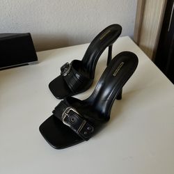 black heels size 7.5