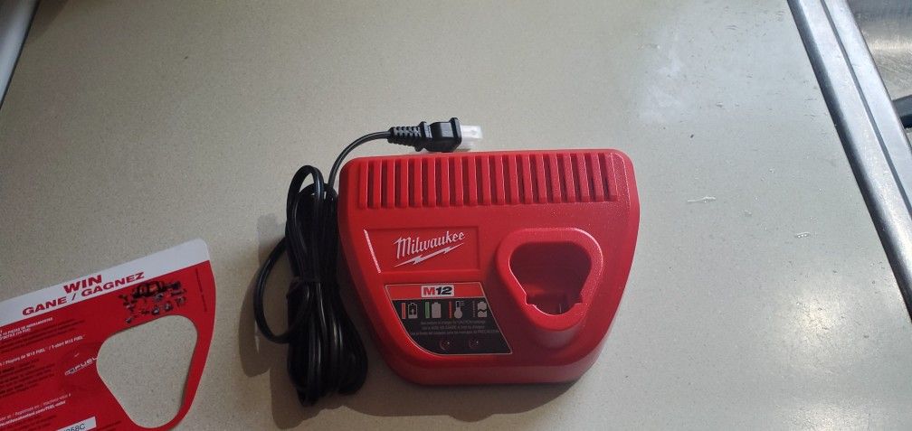 New Never Used Milwaukee M12 Charger