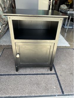 1 side table