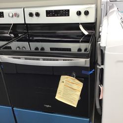 New Scratch And Dent Whirlpool 5 Burner Glass Top Stainless Steel Range. 1 Year Warranty 