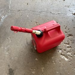 2 Gal. Gas Can w/Spill Proof Spout