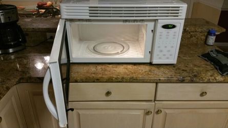 Maytag OTR microwave