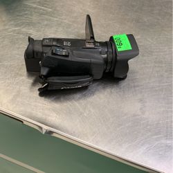 Canon Full HD Camcorder With Battery & Charger HFG40