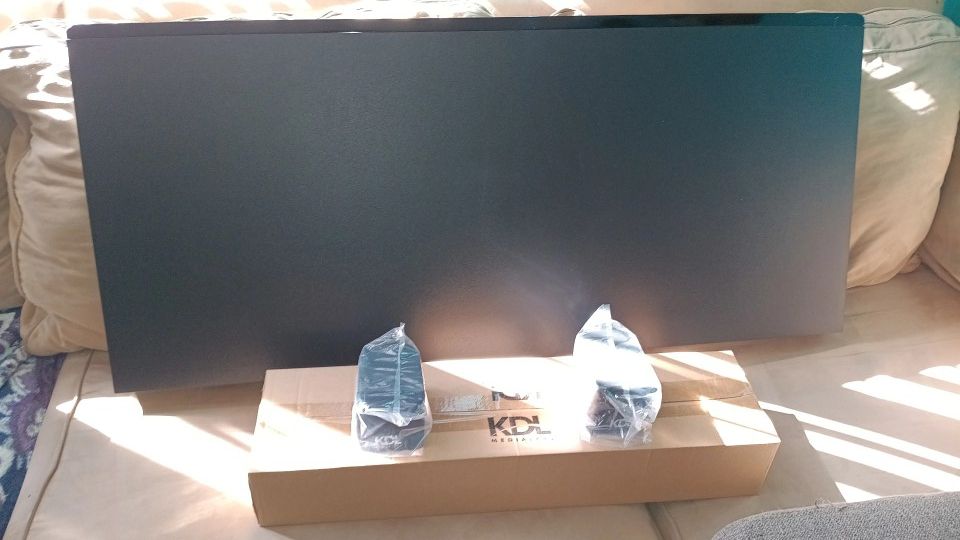 KdI-50 HomeTheater System Throw Me A Buck For It