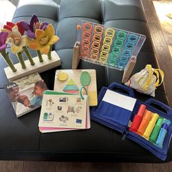 Lovevery play kit (25, 26, 27 Months)