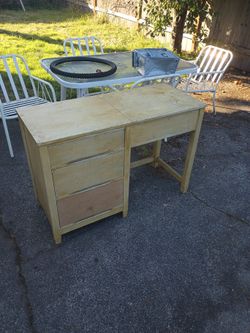 Dresser