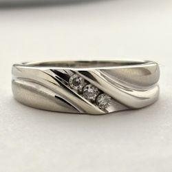 14K White Gold Diamond Band Ring Size 8