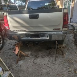 Part Bed, Tailgate And Bomber 2008 