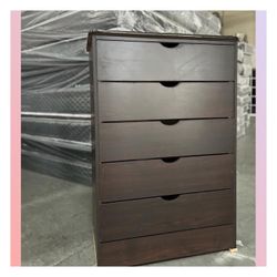 5 drawers dresser / Five drawers dresser / Cajonera