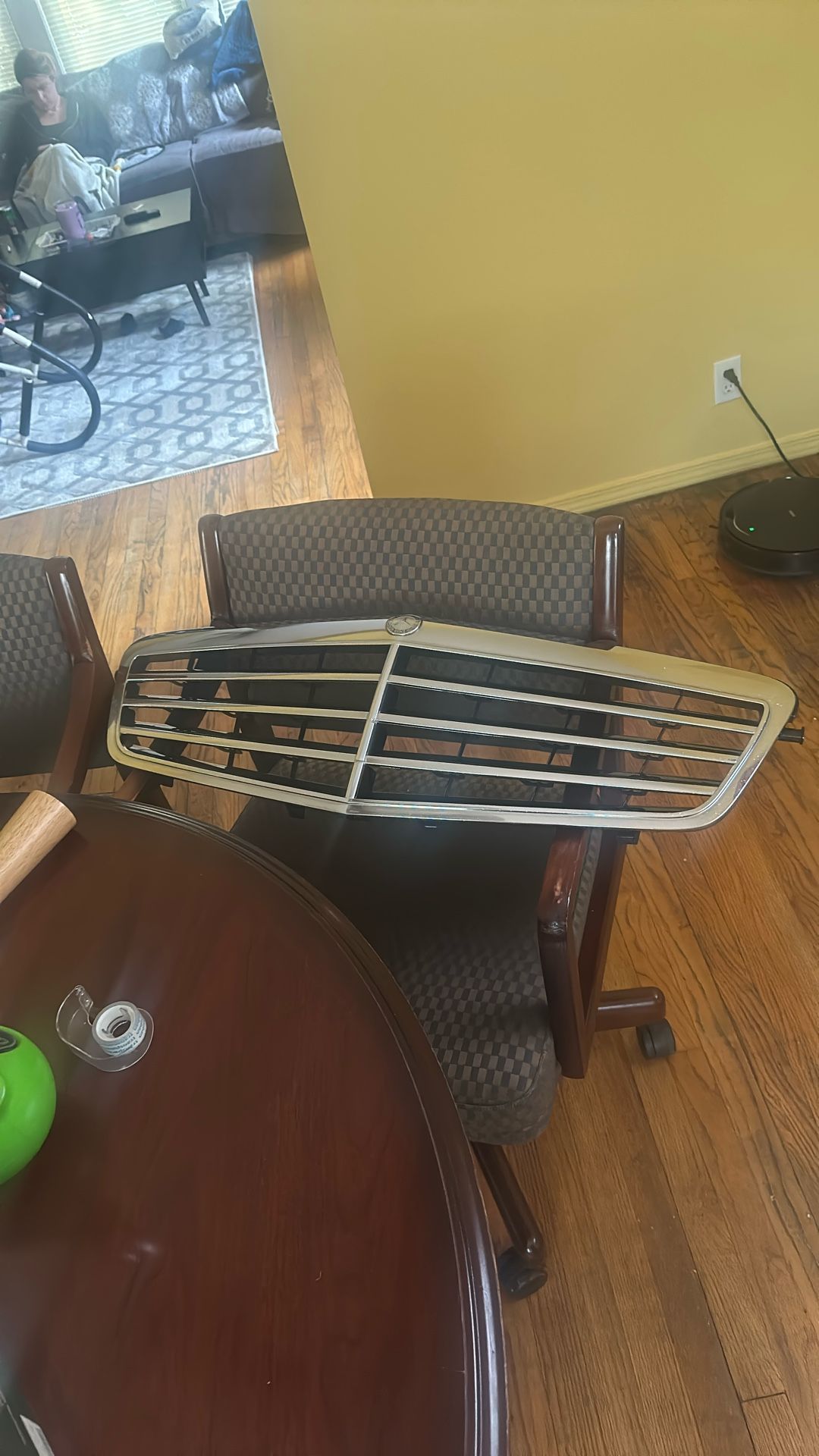 2011 Mercedes Benz E350 Grille