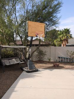 Portable basket ball stand