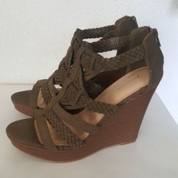 Brand new Wedges