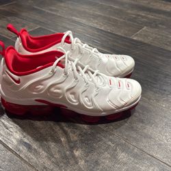 Nike Vapormax Plus Size 12