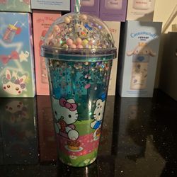 🎁🎁🎁HERMOSOS VASOS DE HELLO KITTY CON LUCES EN CAJA BUENA IDEA PARA REGALAR