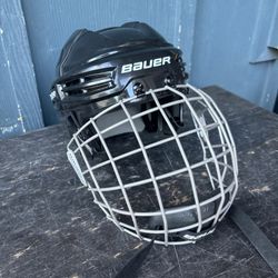 Bauer IMS 5.0 M Medium 6 3/4" to 7 3/8" Hockey Helmet Black w/ Face Cage FM2100