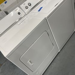 set washer and dryer gas use like new perfect working 