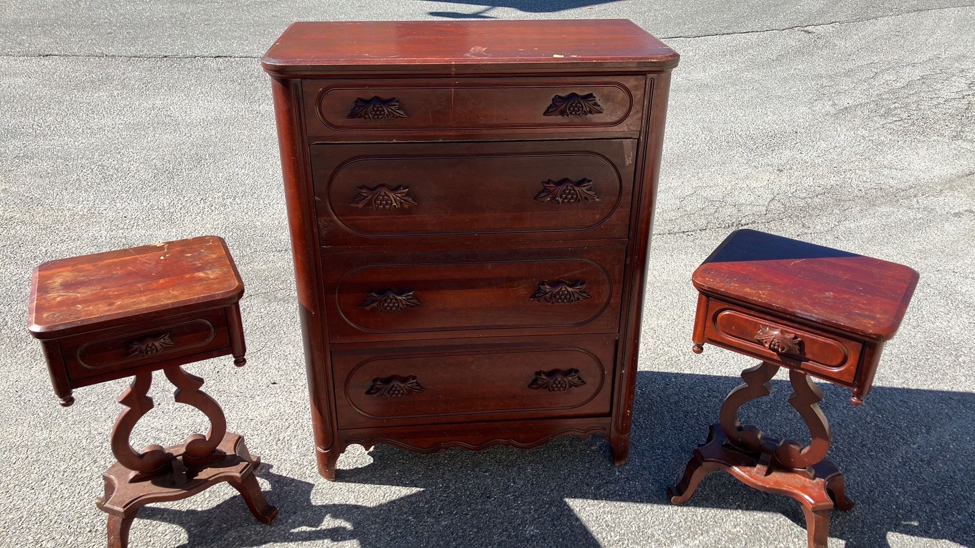 Gorgeous Wood Dresser/Side Table Set