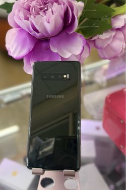 Samsung Galaxy S10 plus 128 Gb and clean imei