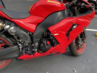 2007 Zx10r brand new coils and plugs. Less than 12k miles.