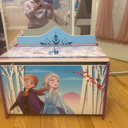Frozen Storage Bench