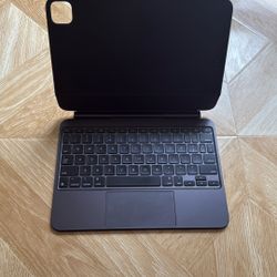 Magic Keyboard for iPad Pro 11-inch M4