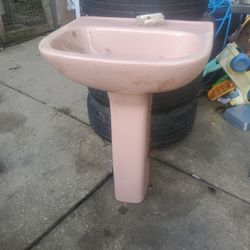 Punk Sink. Its New . Never Been Hooked Up . 50.00 