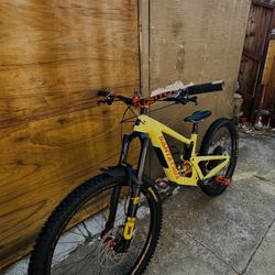 2024 SANTA CRUZ NOMAD CC MX CUSTOM BUILD FULL CARBON