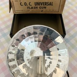 Camera Flash ~ Antique  ~ COC Universal Flash Gun