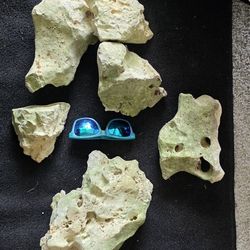 aquarium rocks