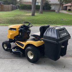 2018 Cub cadet xt1 42" zero turn mower// John Deere// Toro Timecutter//cub Cadet // Honda// Ariens Apex//