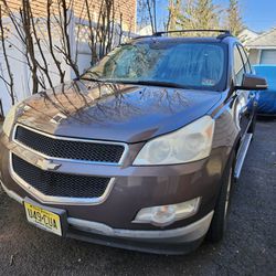 2009 CHEVY TRAVERSE LT FOR PARTS OR REPAIR