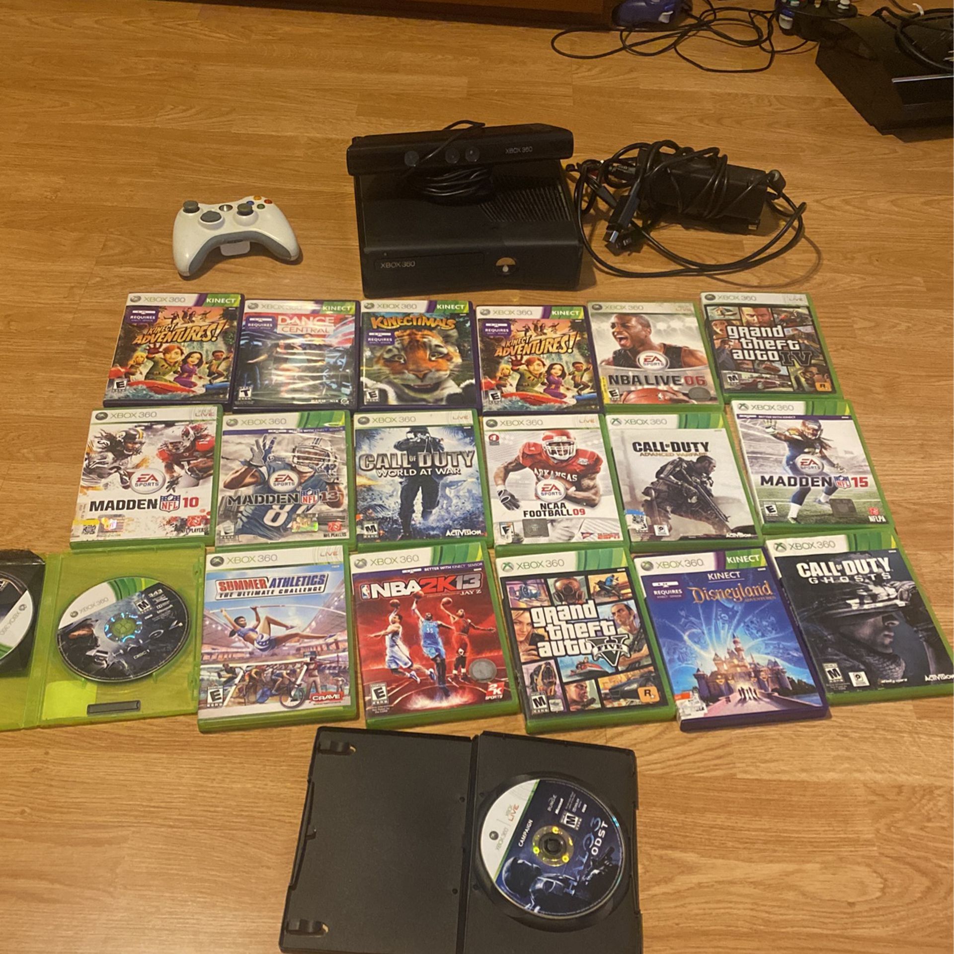 Xbox 360 With A Kinect And 19 Games