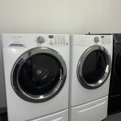 Frigidaire Washer Dryer Set 