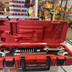 (SALE ON NEW)Milwaukee 2 In. To 4 In. Head Attachment Kit For 7/8 In Sectional Cable 