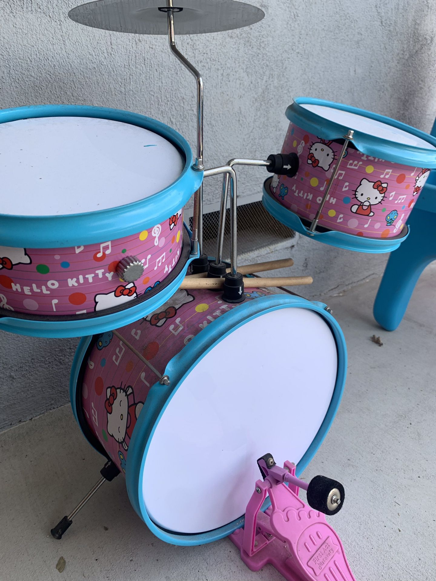 Hello Kitty Kids Drum set