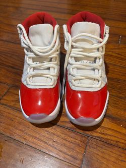 Jordan 11 Cherry Low