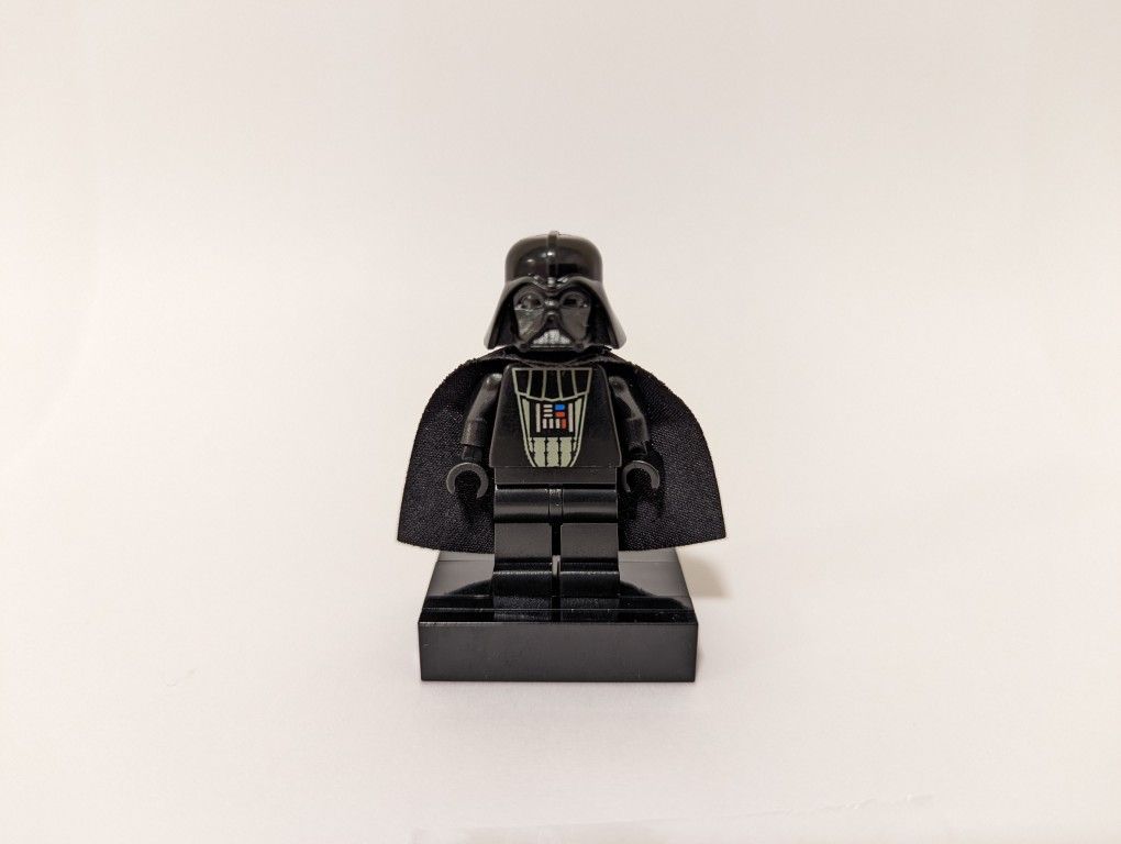 LEGO Star Wars Darth Vader Minifigure (sw0386 on Bricklink) | Used.