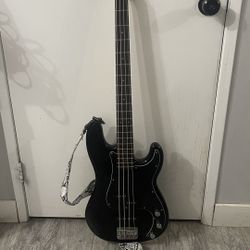 Fender Squier Affinity Series Bass