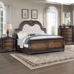 Bedroom Furniture Set - Queen Bed Dressers Mirror Nightstand $1795