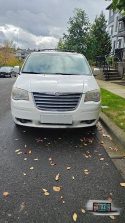 2010 Chrysler Town & Country