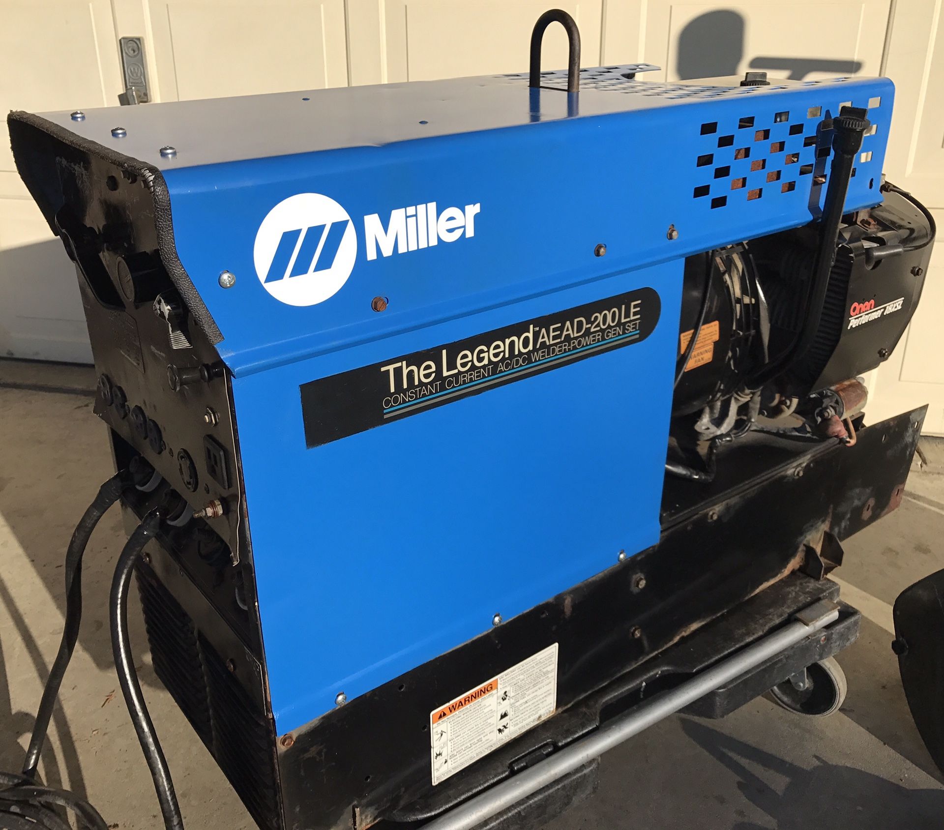 Miller Gas AEAD200LE AC/DC Welder/Generator 5000 Watt and Torch (Works