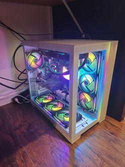 Premium RGB Lian Li O11 Build — 7x Lian Li Inf Fans — i7-12700F / RTX 4060 8GB / 32GB RAM/ 1TB NVME