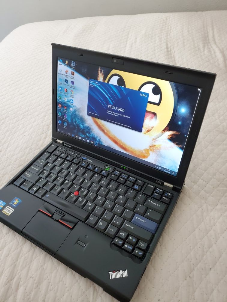 Laptop lenovo i7vpro / windows 10 pro / like new condition/ super fast / lot programs professional full/ 📷💻👨‍💻🔋👌