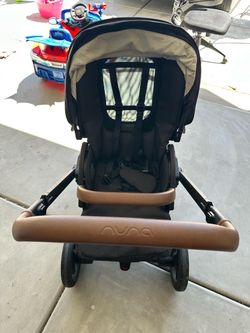 Nuna MIXX Next Stroller and PIPA Urbn Car Seat Travel System
