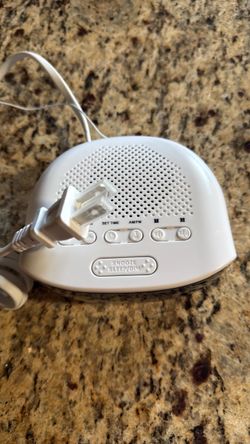 Magnasonic clock Am/FM Radio brand new.